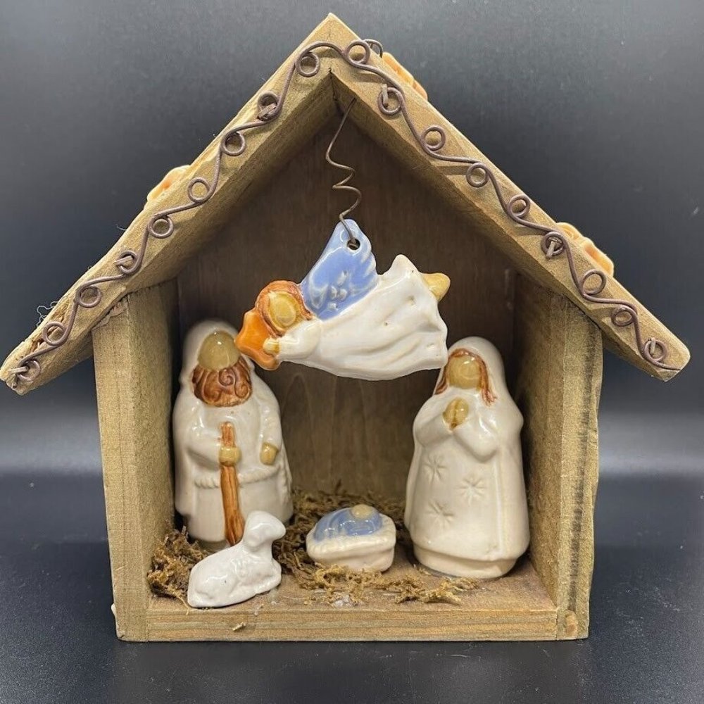 Wood Nativity Manger Scene‎ Baby Jesus Mary Joseph Angel Lamb Ceramic 7"x7"
